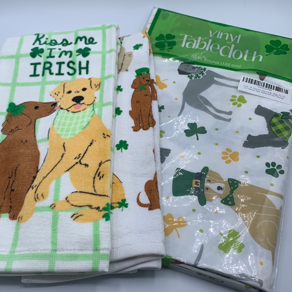 St. Patrick’s Day Lucky Dogs Vinyl Flannel Back 60 in. Tablecloth & Dish Towels